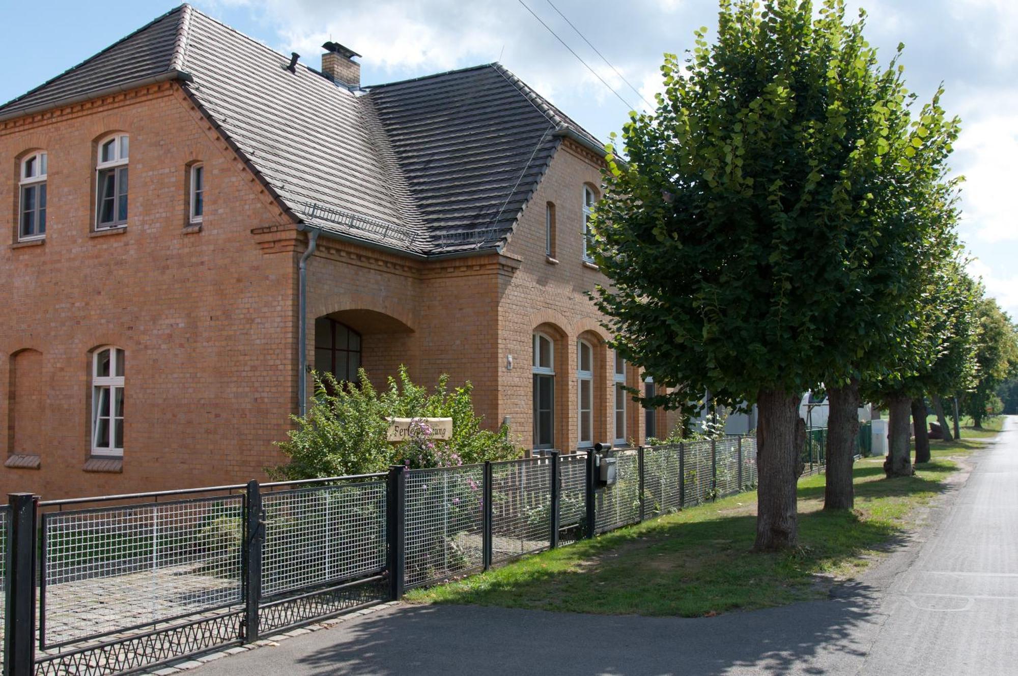 Ferienwohnung Alte Schule Фечау Экстерьер фото